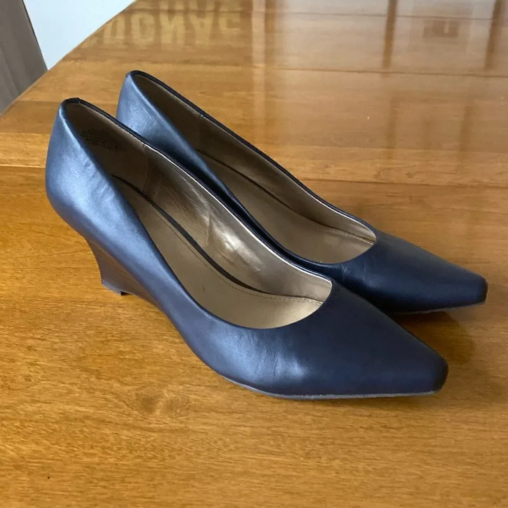 CIRCA (Joan & David) wedges